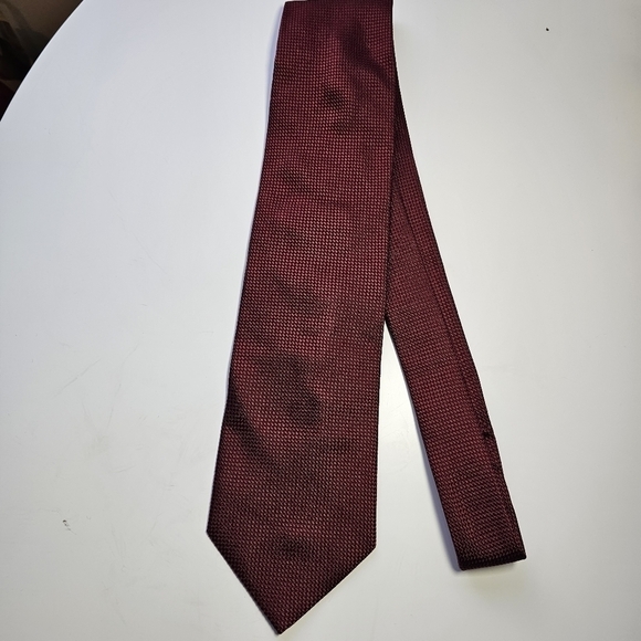 Daniel Cremieux- 100% Silk- Made in France- reddish maroon- formal - Picture 6 of 8